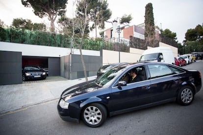 The entrance to the duke and duchess&#039;s mansion in Pedralbes, Barcelona.