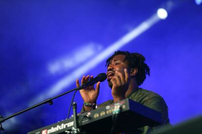 El m&uacute;sico y cantante brit&aacute;nico Sampha Sisay, en su actuaci&oacute;n en el Primavera Sound.