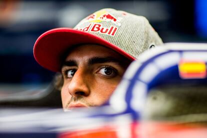 El español Carlos Sainz durante una sesión de entrenamiento, antes del GP de Malasia, en el circuito de Sepang.