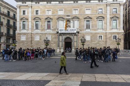 La façana del palau de la Generalitat.