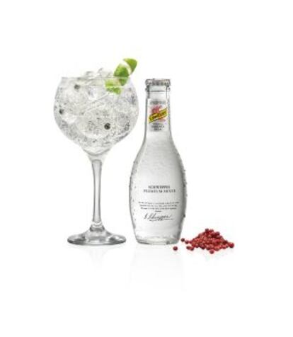 Tónica Schweppes premium mixer pimienta rosa.