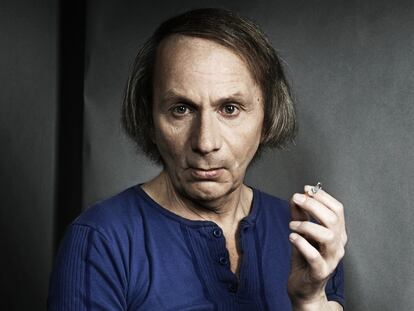 Michel Houellebecq: "Hay que interrumpir el confort con sobresaltos"