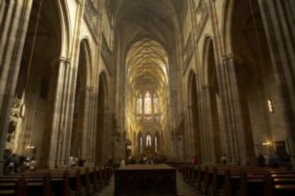 Interior de la catedral de San Vito, en Praga.
