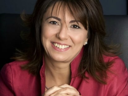 Rosa García: "La universidad debe acercarse más a la economía real"