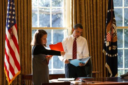 Katie Johson es la secretaria personal del presidente de los EE UU, Barack Obama. Es una de las personas que más tiempo con el presidente (Fotografía: Casa Blanca).