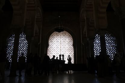 Puerta del muro norte de la mezquita-catedral sin la celosía desmantelada por el Cabildo y que el Tribunal Supremo ha ordenado restituir.