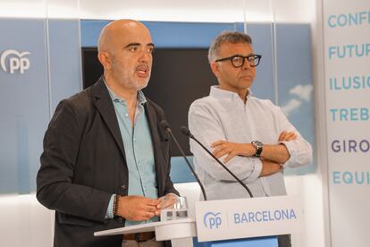 El concejal electo y jefe de lista del PP a la alcaldía de Barcelona, Daniel Sirera, durante la rueda de prensa de este viernes.