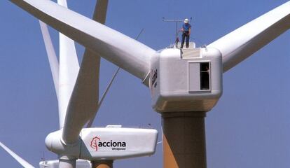 Montaje de un parque e&oacute;lico de Acciona Windpower. 