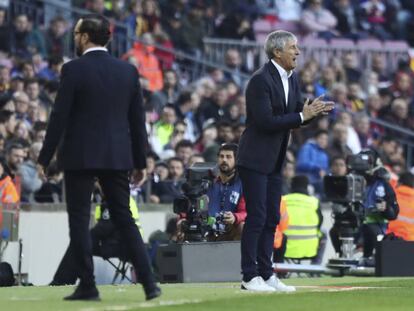 Qique Setién en un moment del partit contra el Getafe, dissabte passat.