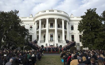 Acto en la Casa Blanca presidido por Donald Trump.