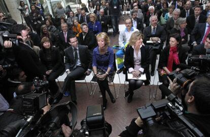 Esperanza Aguirre reaparece esta mañana tras su intervención de cáncer de pecho.