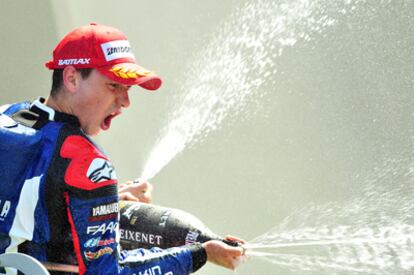 Jorge Lorenzo celebra su victoria.