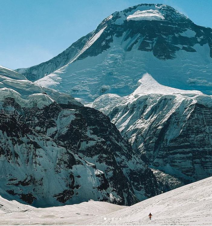 Hervé Barmasse y David Göttler en el Dhaulagiri (8.167 m), con el objetivo de llevar a cabo una ascensión invernal en estilo alpino. Foto cedida por Hervé Barmasse.