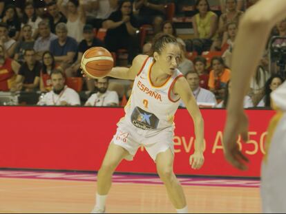 Laia Palau: “Un equipo de baloncesto es una escuela de sororidad”