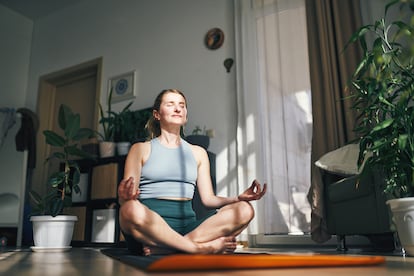 "Meditar cuesta por la falta de educación. Si ponemos el alma por encima de la mente, entonces pierde fuerza. La mente está llena de ansiedad, de miedos, y se debe a la falta de conocimiento", asegura Surinder Singh.