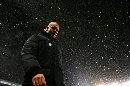 Pep Guardiola llega al terreno de juego antes del partido contra el CSKA.