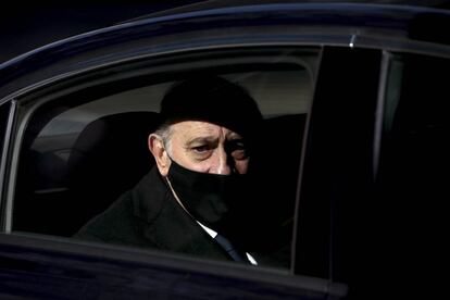 El exministro Jorge Fernández Díaz, camino de la Audiencia Nacional el 13 de noviembre.