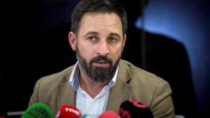 El líder de Vox, Santiago Abascal, durante una rueda de prensa.