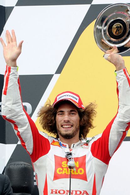 El piloto italiano Marco Simoncelli perdió la vida en el circuito de Malasia. 