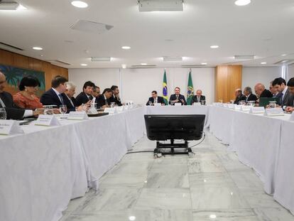 Bolsonaro e equipe participam da 17ª Reunião do Conselho de Governo, nesta terça-feira.