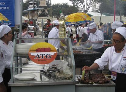 Uno de los puestos de la feria gastronómica Mistura, ayer en Lima.