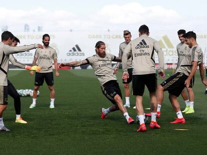 Entrenamiento del Real Madrid este sábado en Valdebebas.