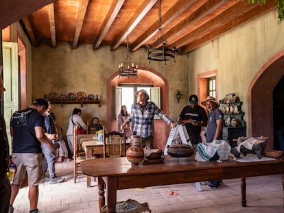 Momento de la filmación de la producción de Netflix 'Pedro Páramo', novela de Juan Rulfo, en la ciudad de San Luis Potosí, México.