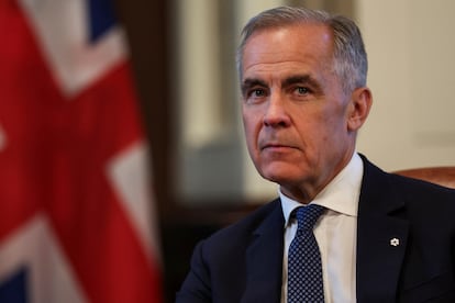 El primer ministro canadiense, Mark Carney, durante una reunión con su homólogo británico, Keir Starmer.