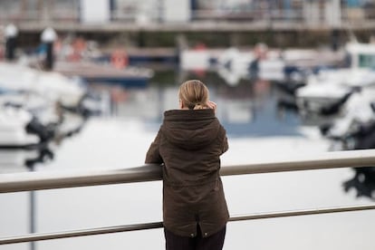 Paula perdió el útero tras ser derivada para abortar de Galicia a Madrid.