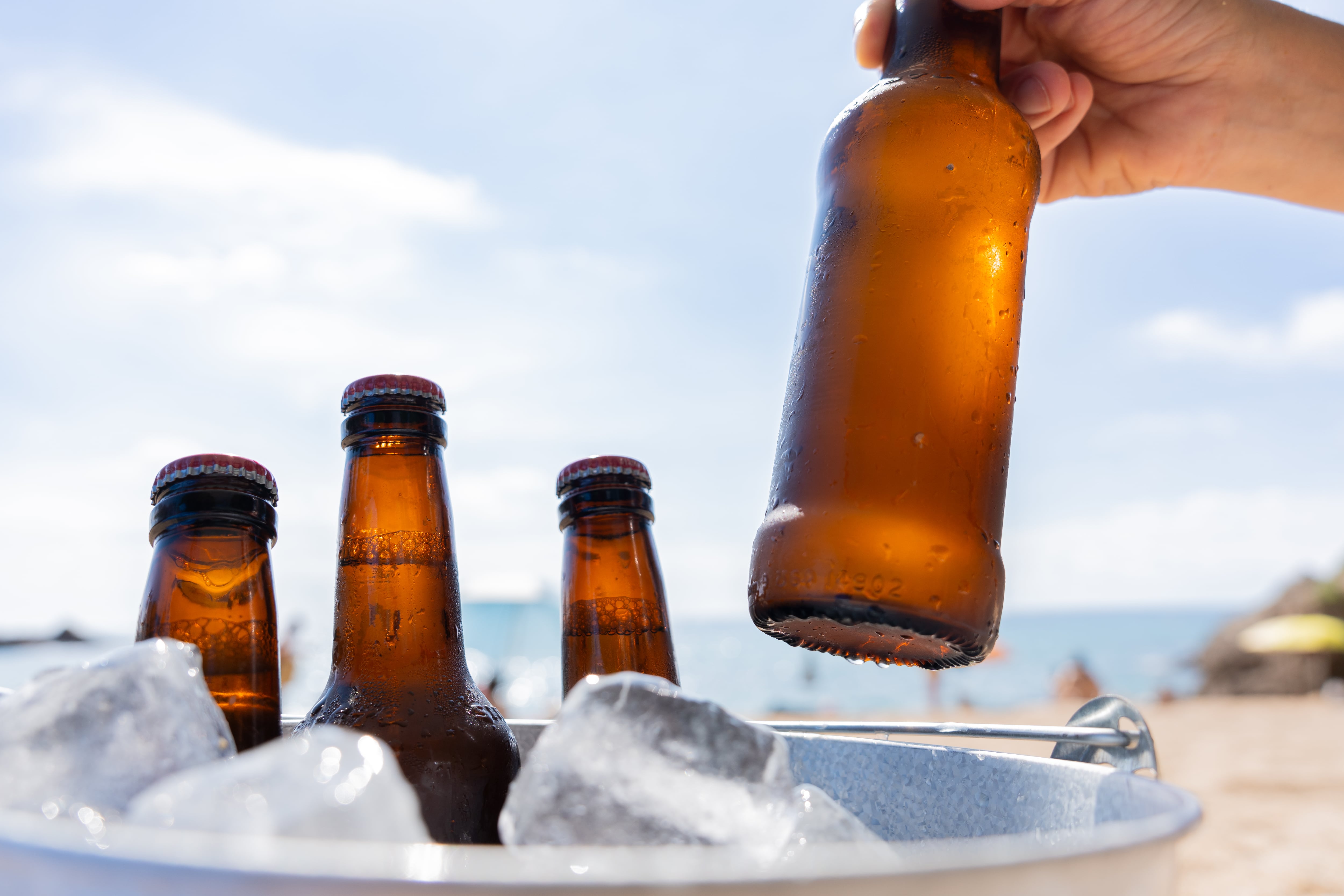 Cómo enfriar rápido la cerveza y tomarla en su estado óptimo