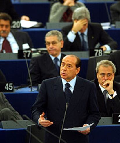 Silvio Berlusconi, ayer en el Parlamento Europeo de Estrasburgo.