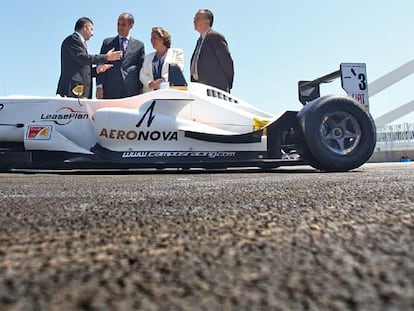 Camps recorre el circuito de Fórmula 1