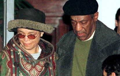 Bill Cosby y su esposa Camille.