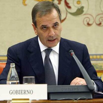 José Antonio Alonso, esta tarde durante la sesión extraordinaria en el Congreso.