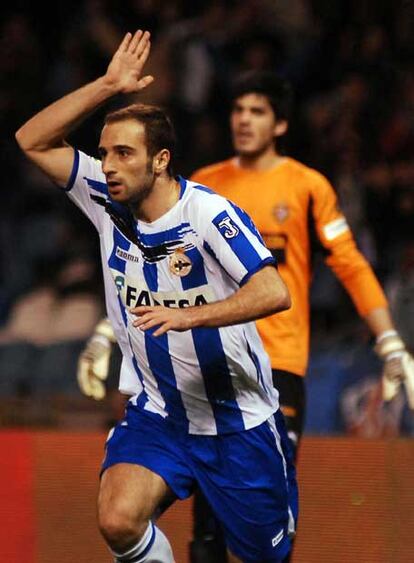 Pablo Álvarez celebra su gol al Valladolid.