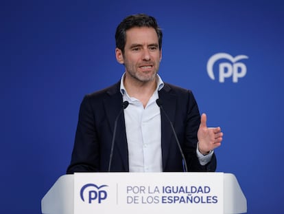 El portavoz del PP, Borja Sémper, en rueda de prensa en la sede del partido, este viernes, en Madrid.