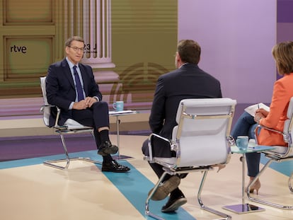 Alberto Núñez Feijóo, durante su entrevista en 'La Hora de La 1'.