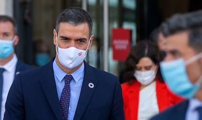 El presidente del Gobierno, Pedro Sánchez, se va de la sede de la Comunidad de Madrid tras la reunión con Isabel Díaz Ayuso