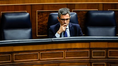 El ministro de Presidencia y Justicia, Félix Bolaños, durante la sesión parlamentaria de este martes.