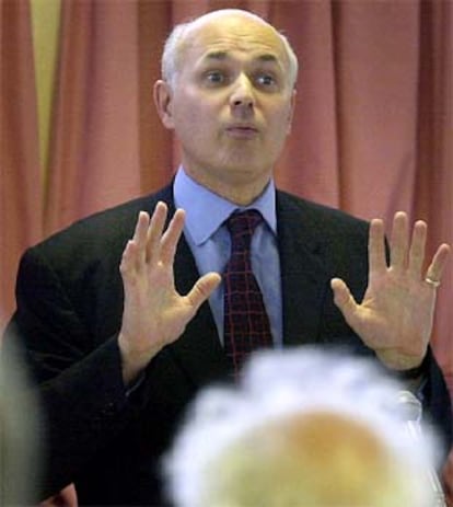 El candidato al liderazgo del Partido conservador, Iain Duncan Smith