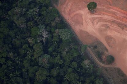 Vista aérea de una zona deforestada cerca de Porto Velho (Estado de Rondonia).