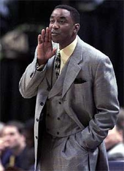 Isiah Thomas, durante su etapa como entrenador de los Pacers.