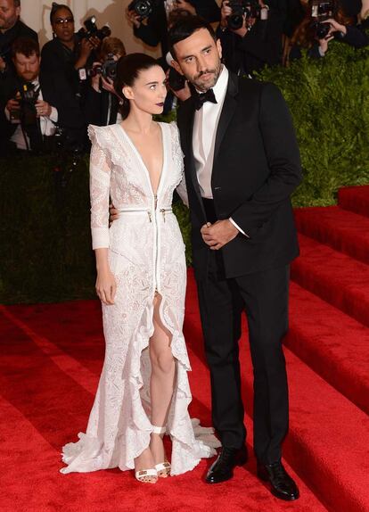 Rooney Mara y Ricardo Tisci, una pareja perfecta.