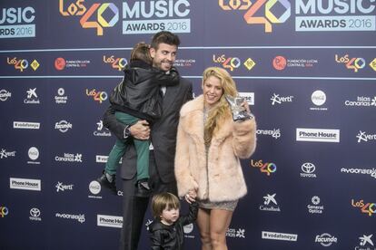 Shakira, Piqué e hijos (Milan y Sasha), entre los más esperados de la noche.