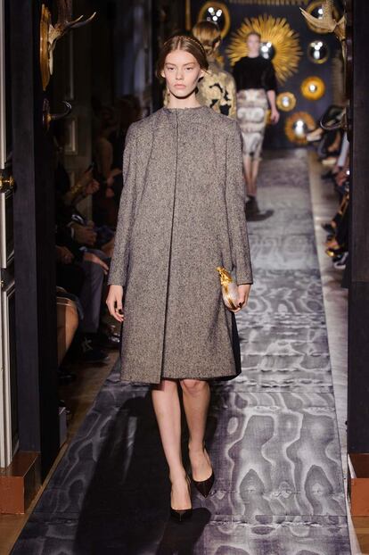 valentino no defrauda en paris con una coleccion sublime