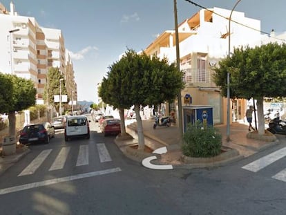 Calle General Balanzat de la localidad de Sant Antoni en Ibiza.