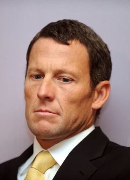 Lance Armstrong, en una rueda de prensa en 2011