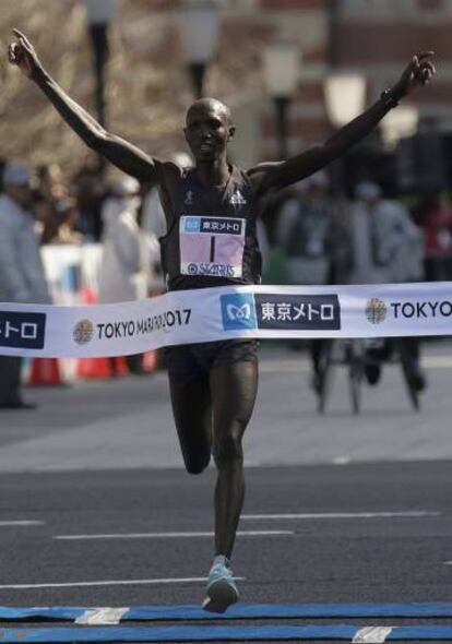 El keniano Wilson Kipsang en la Maratón de Tokio.