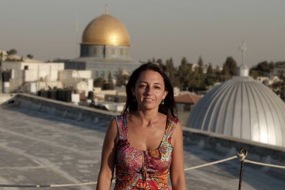 La periodista Ana Alba, en la Ciudad Vieja de Jerusalén.