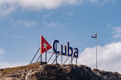 Cartel de Cuba en La Habana.